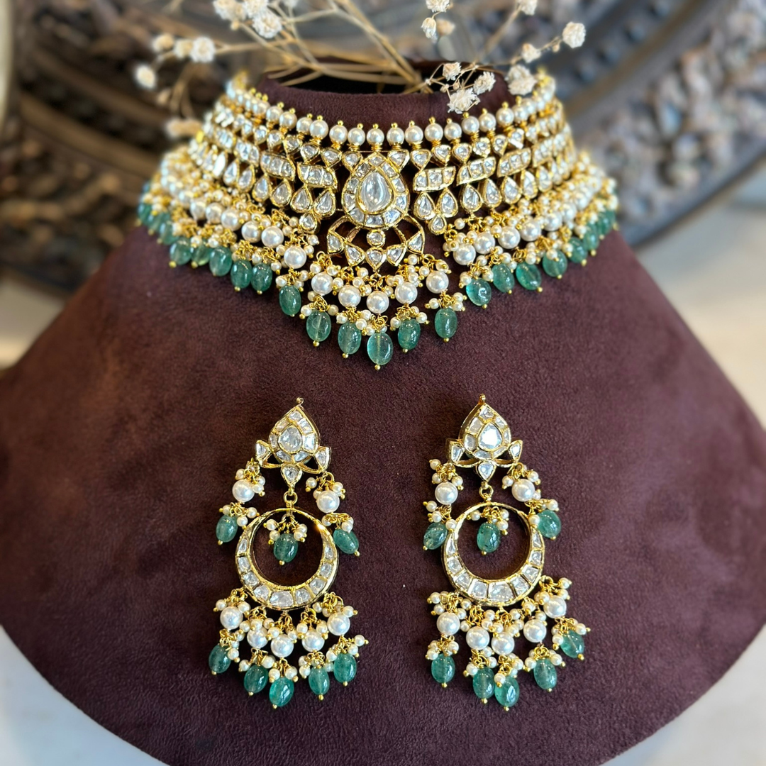 Timeless Elegance: 18kt Gold Polki Necklace Set