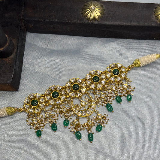 Green Beryl and Onyx Jadau Choker: A Fusion of Tradition and Modernity